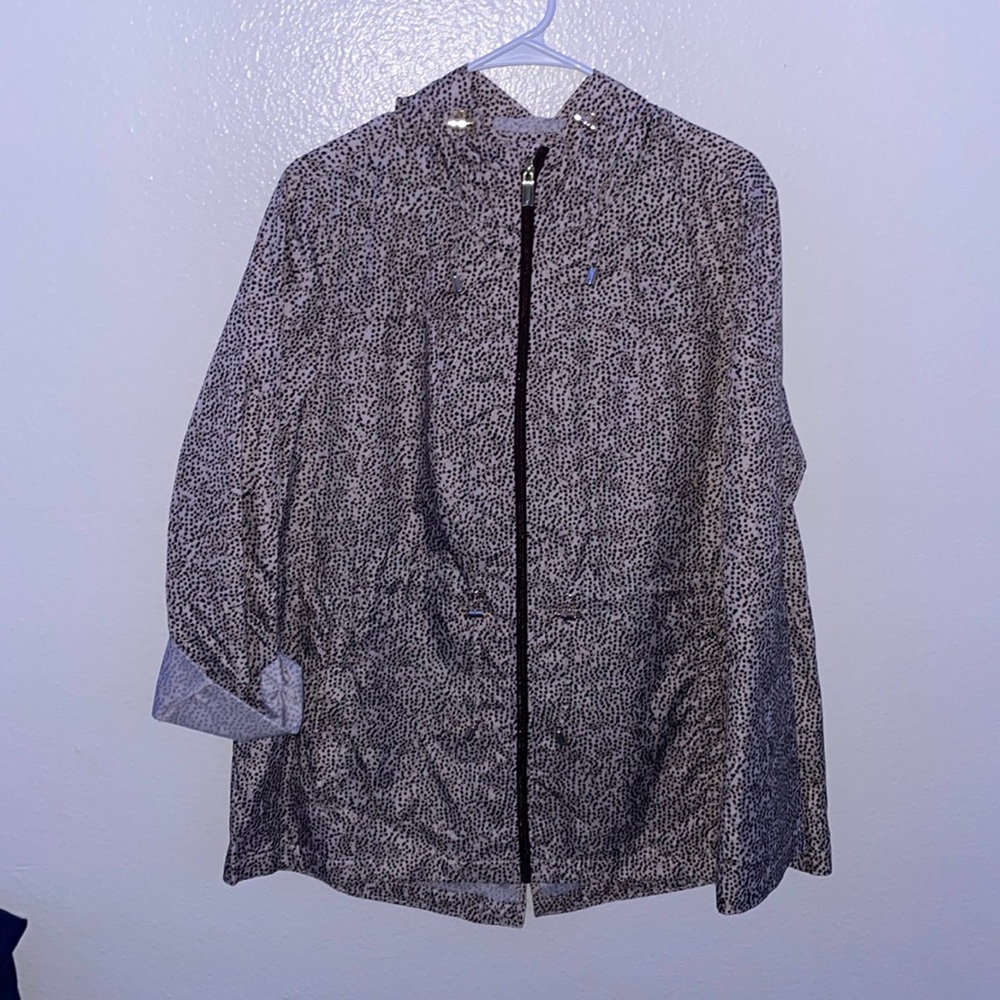 Large windbreaker